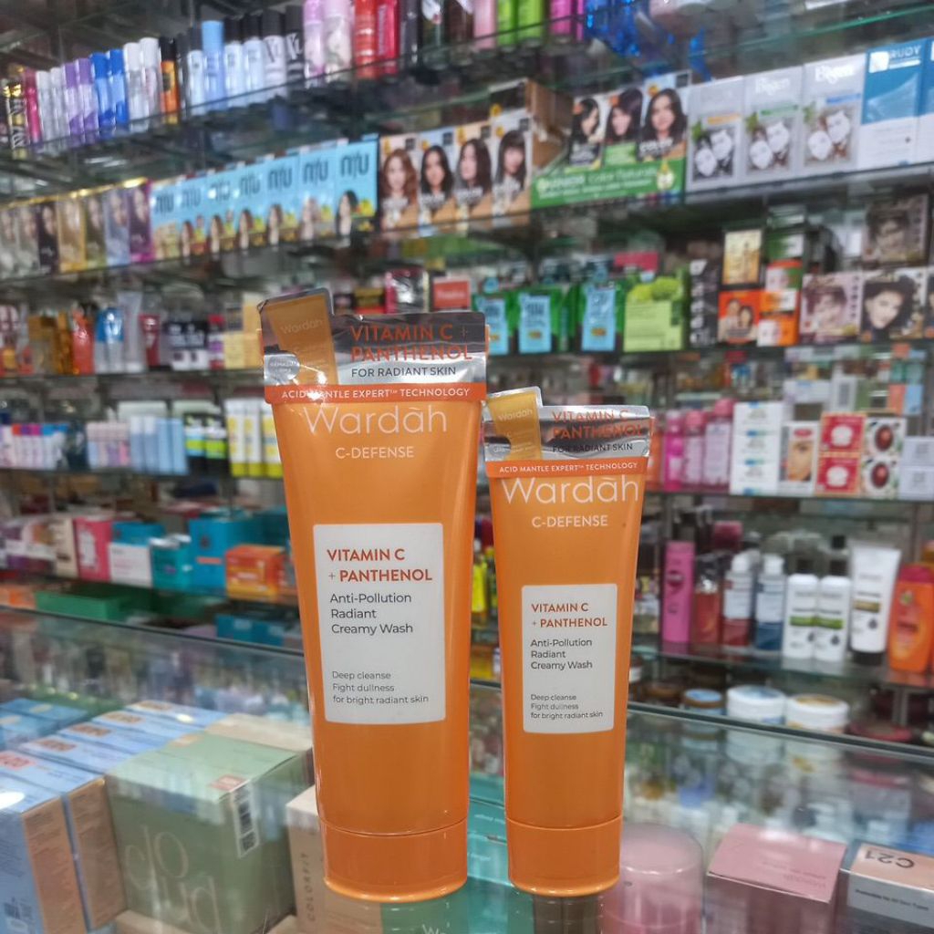 WARDAH C-DEFENSE ENERGIZING CREAMY WASH