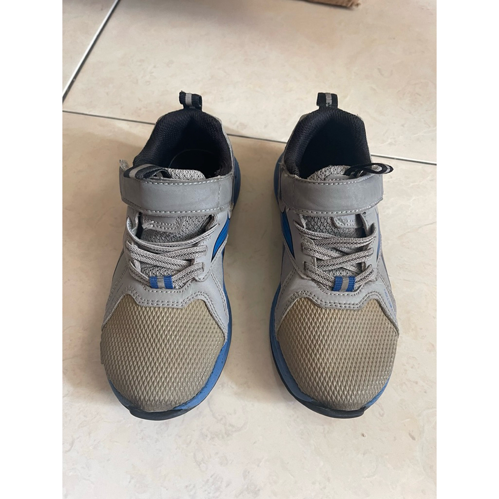 preloved original Reebok Kids Durable Xt Alt Sepatu Anak Laki-laki