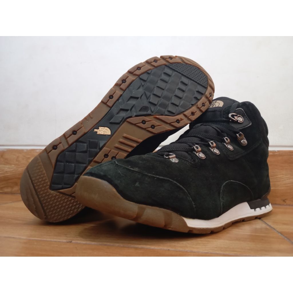 sepatu outdoor/hiking TNF Barkeley