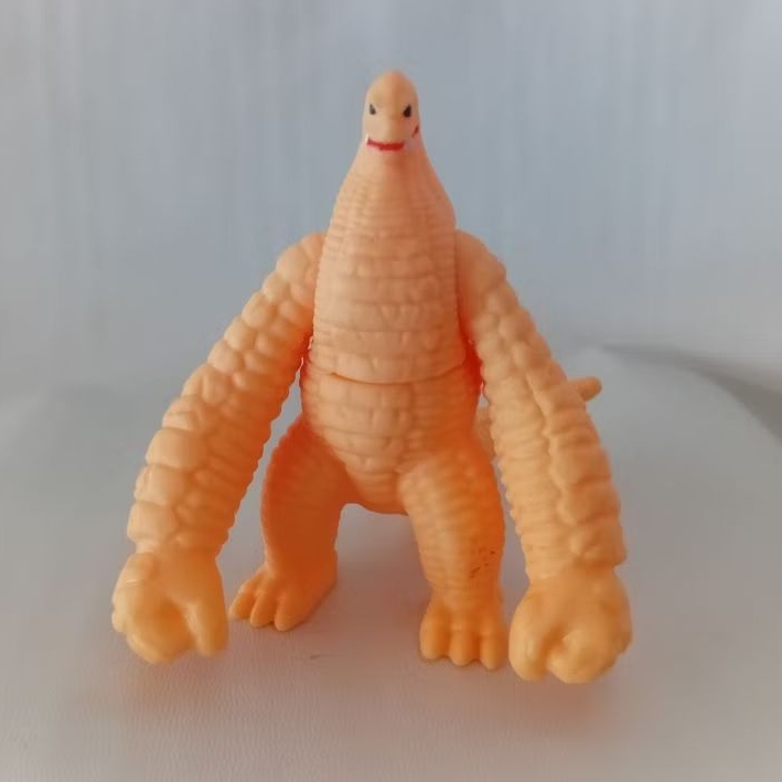 Mainan Action Figure Monster Ultraman