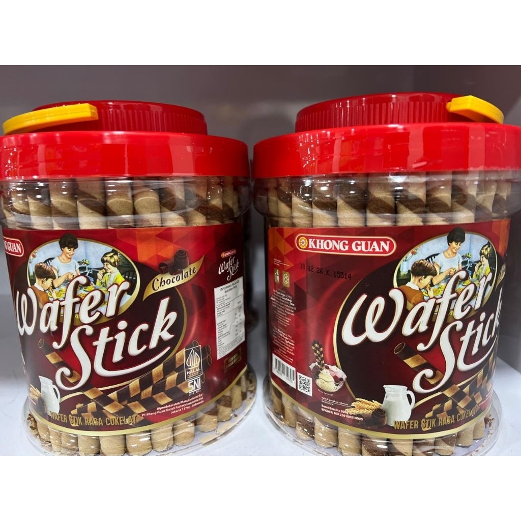 KHONG GUAN Wafer Stik Coklat 500gr - Rasa Cokelat & Strawberry Gurih, Cocok untuk Topping, Camilan R