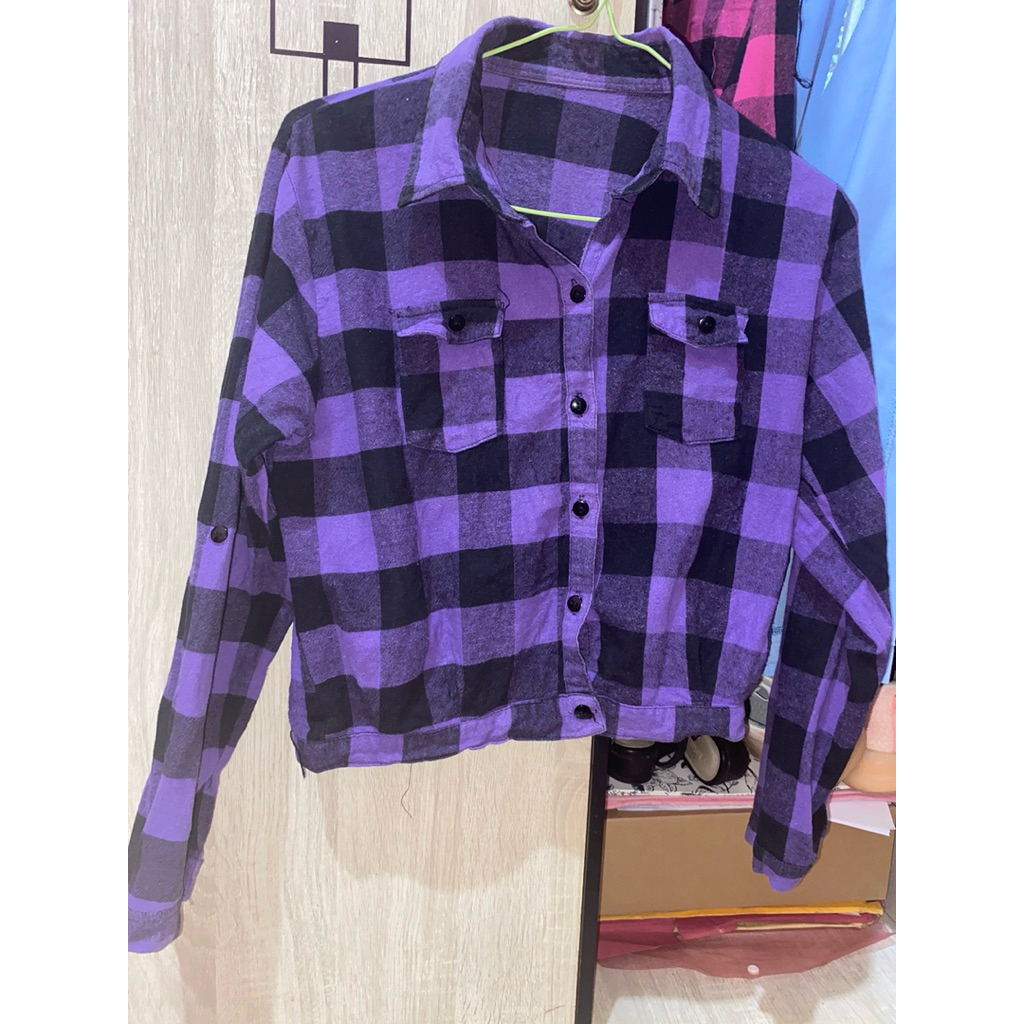 kemeja crop kotak kotak