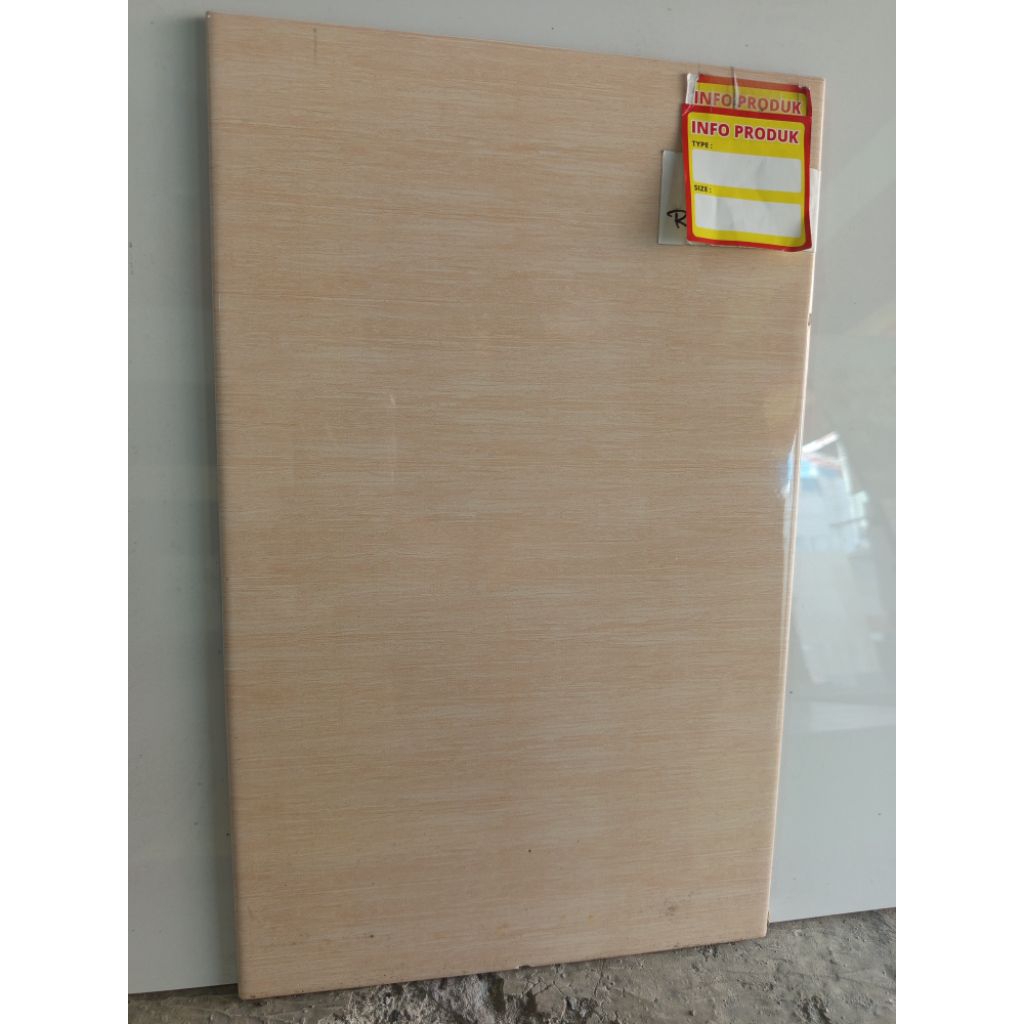 KERAMIK DINDING GLOSSY CARINA BEIGE 25X40