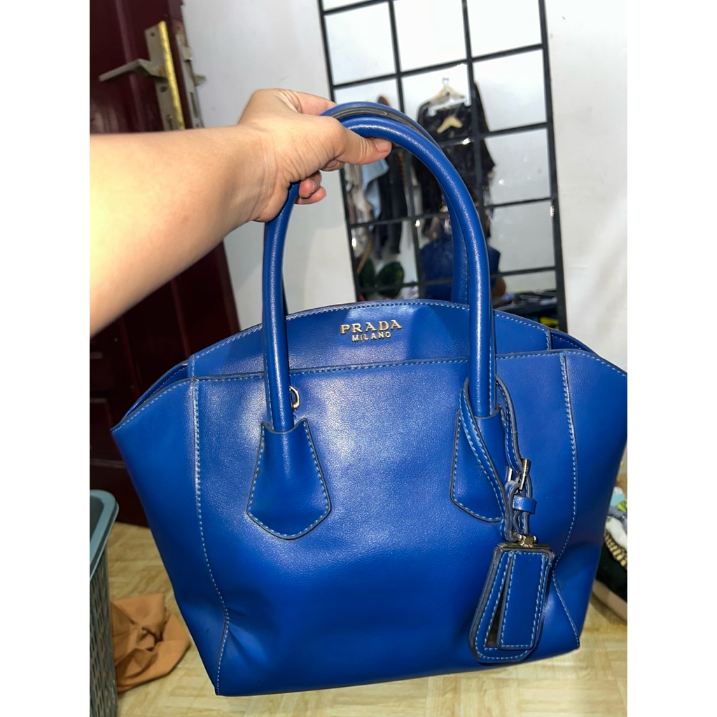 Tas prada preloved