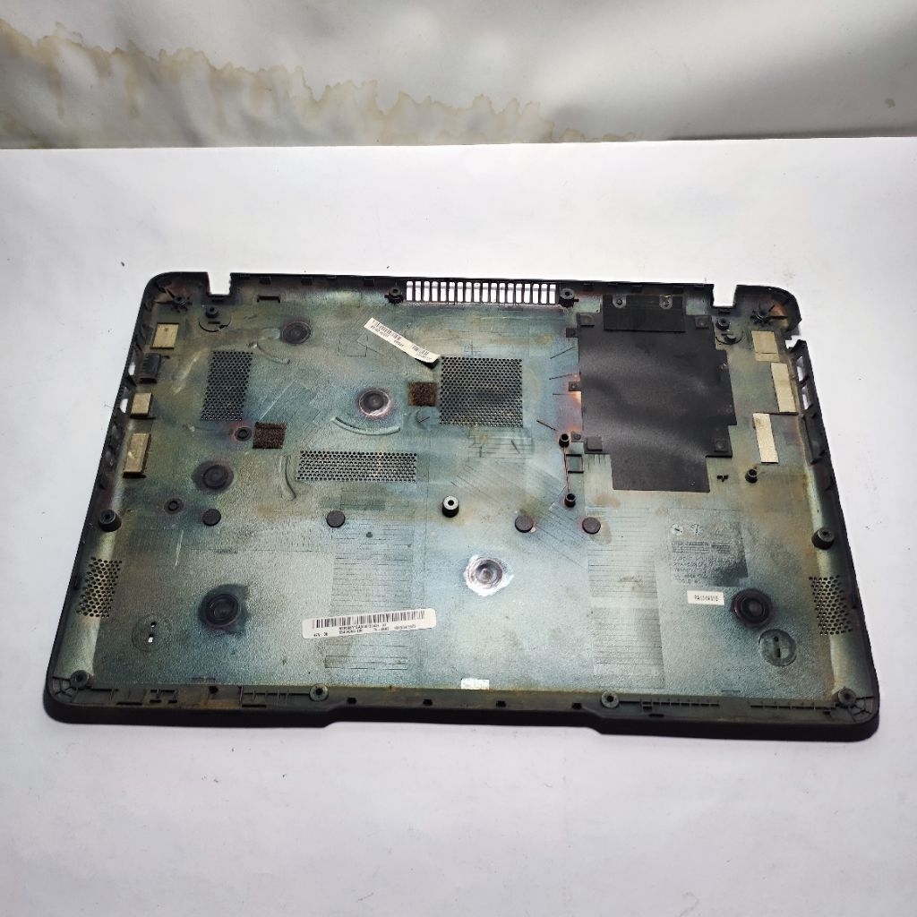 Casing Case Bottom Kesing Laptop TOSHIBA Satellite U800 U840 U845 U840T