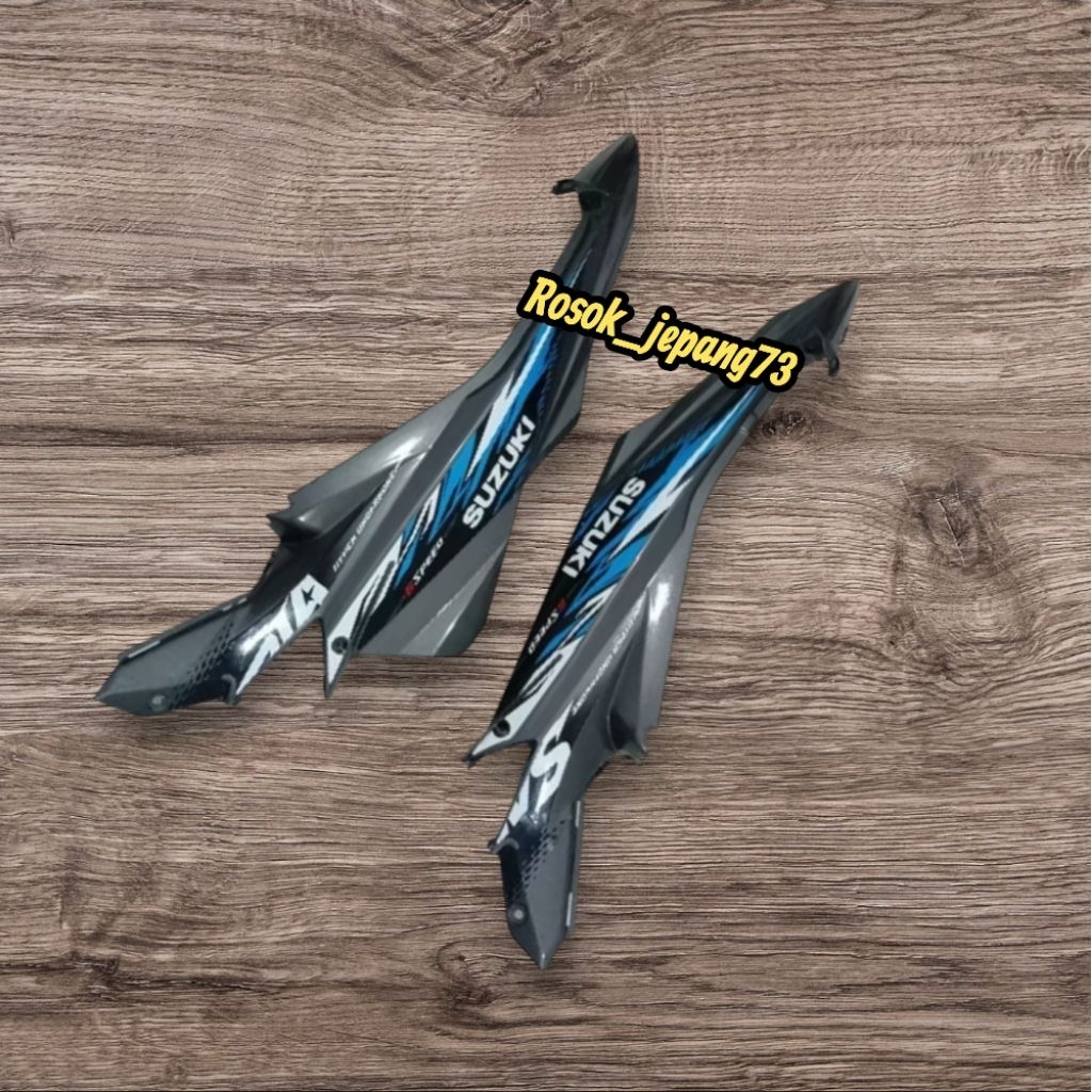 Cover body Fu new facelift warna abu abu plus stiker