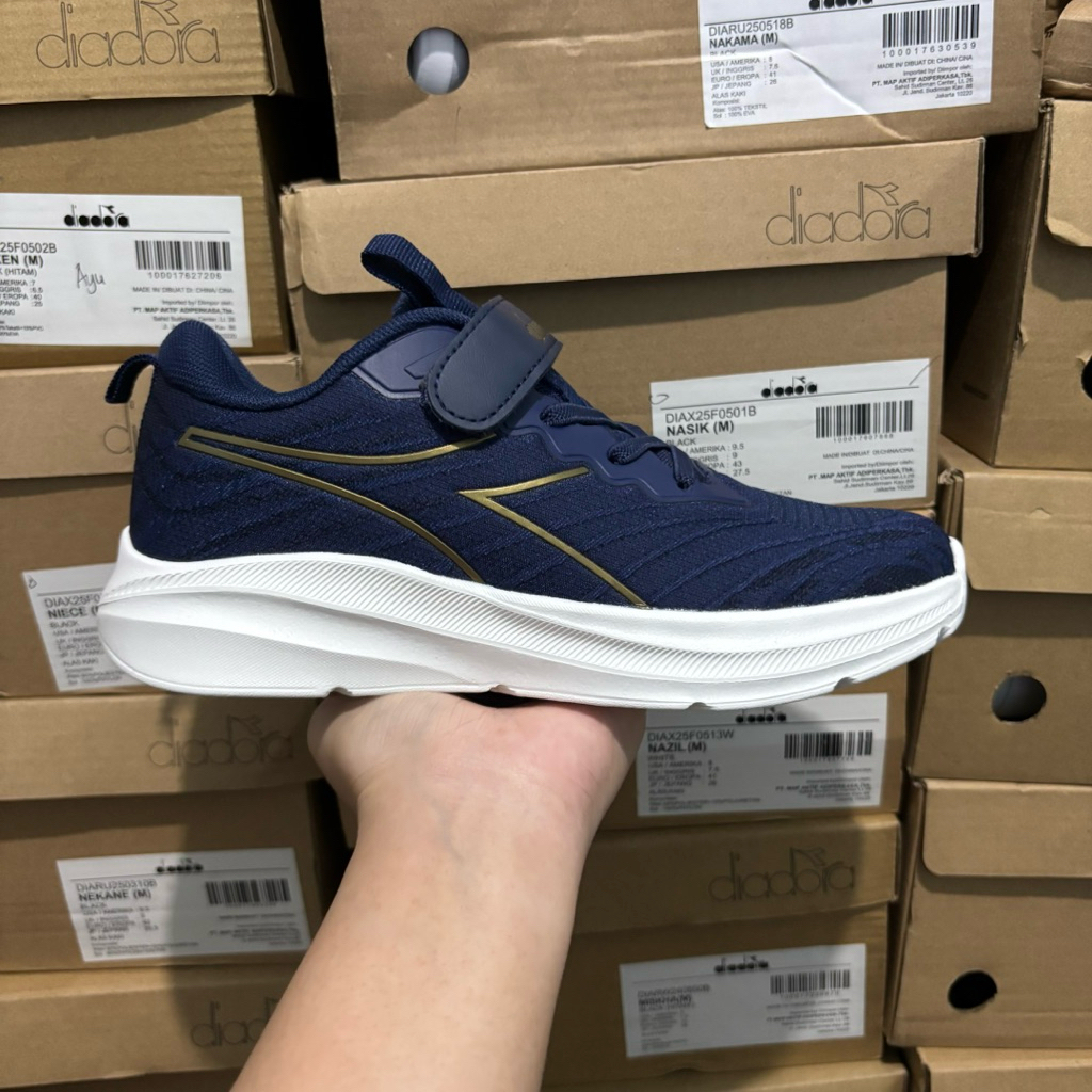 (size 35) SEPATU ANAK DIADORA NAZUKE JR NAVY