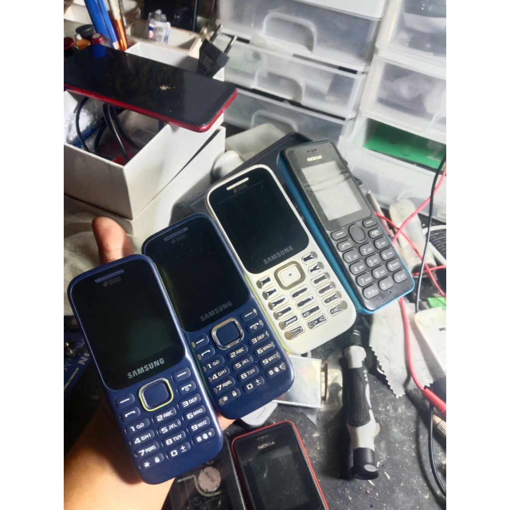 HP JADUL SAMSUNG DAN NOKIA BORONG