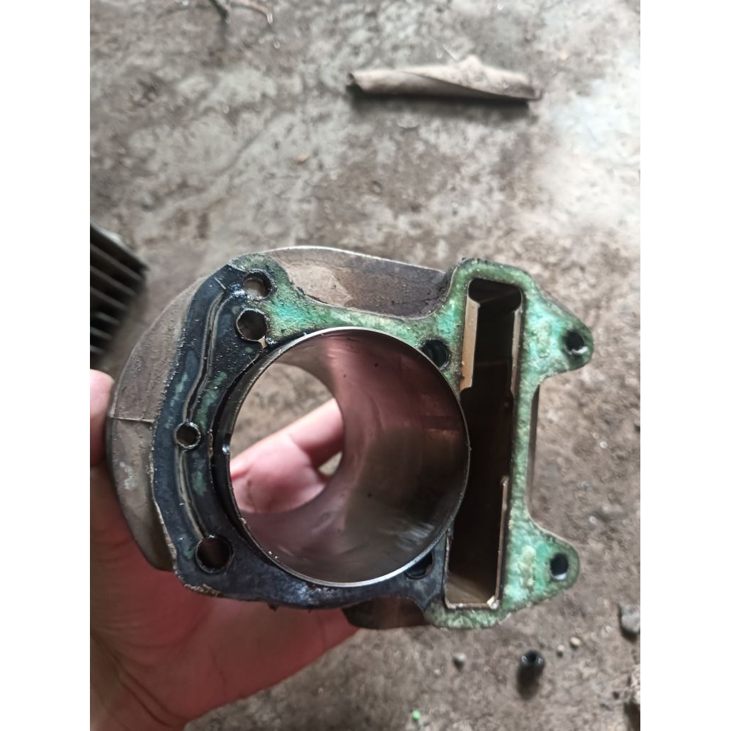 boring bekas beat karbu