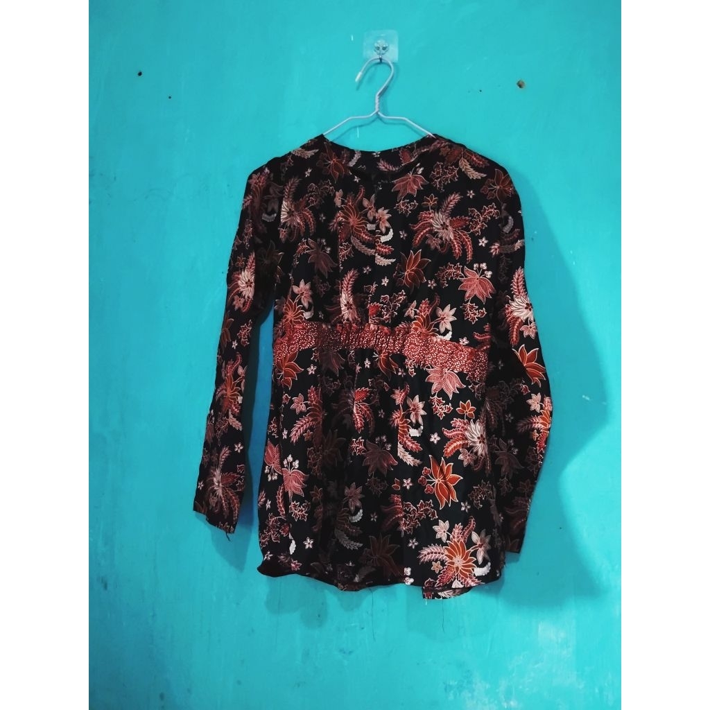 Beli 1 batik gratis 1 batik