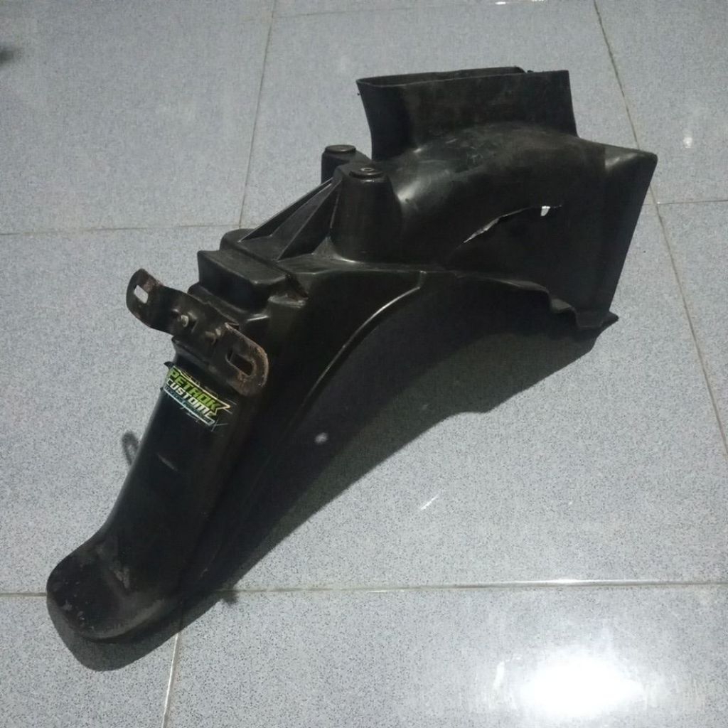 Slebor belakang Yamaha Alfa champ original copotan