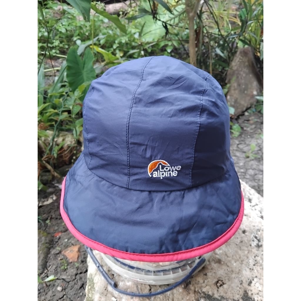 bucket LOWE ALPINE  topi outdoor dewasa