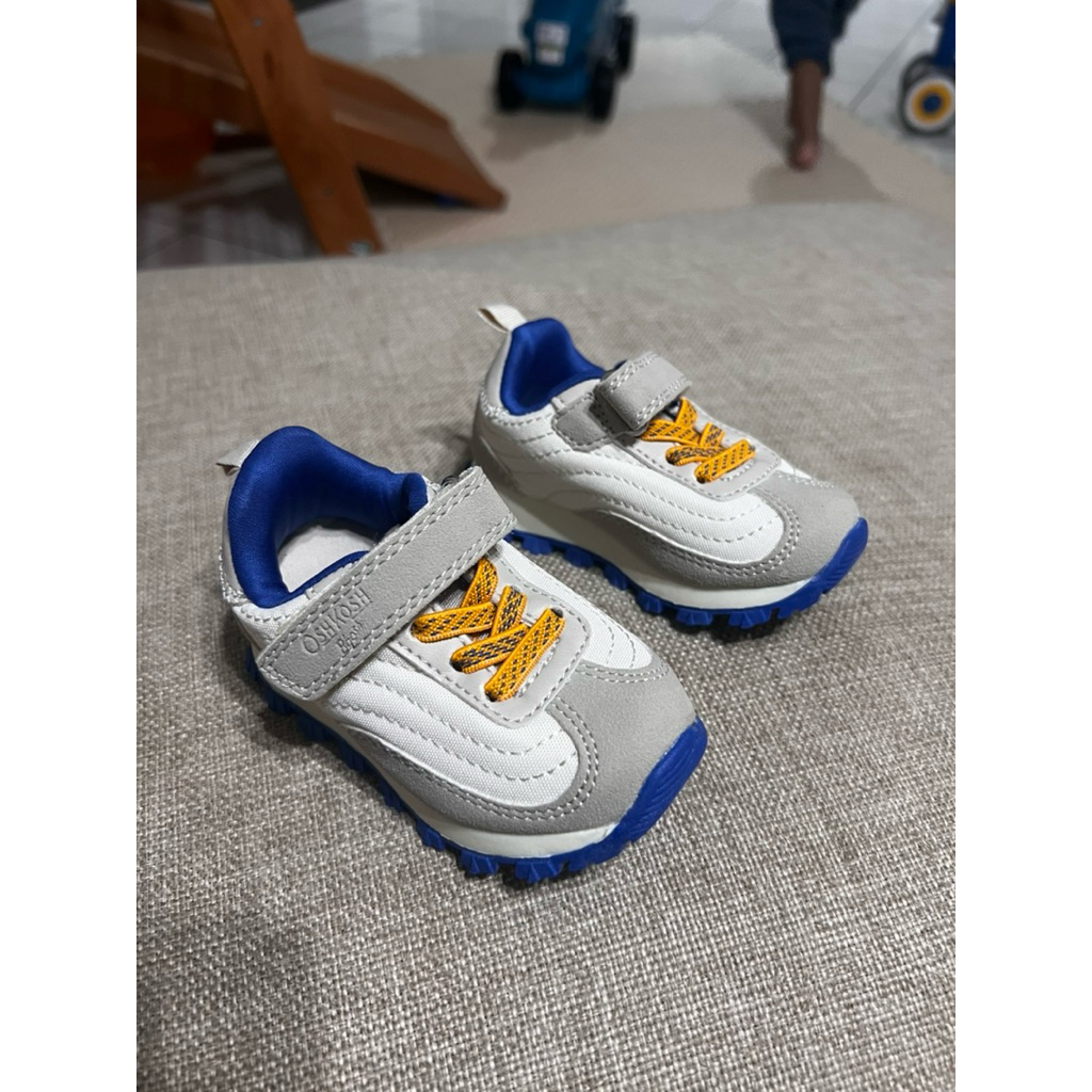 Sepatu Anak Oshkosh B’gosh Preloved Size 19
