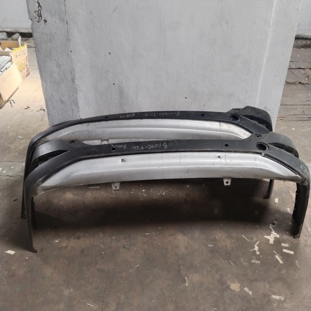 bumper bemper belakang rush terios original