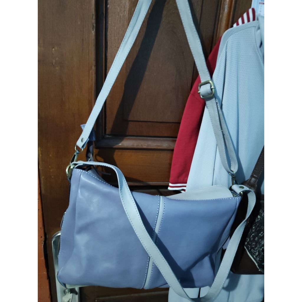 Tas Hobo Kulit Domba Asli warna ungu