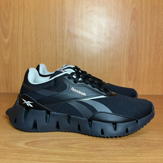 SEPATU REEBOK - 100% ORIGINAL