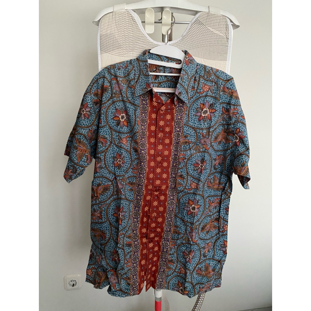 (PRELOVED) KEMEJA BATIK KRIS