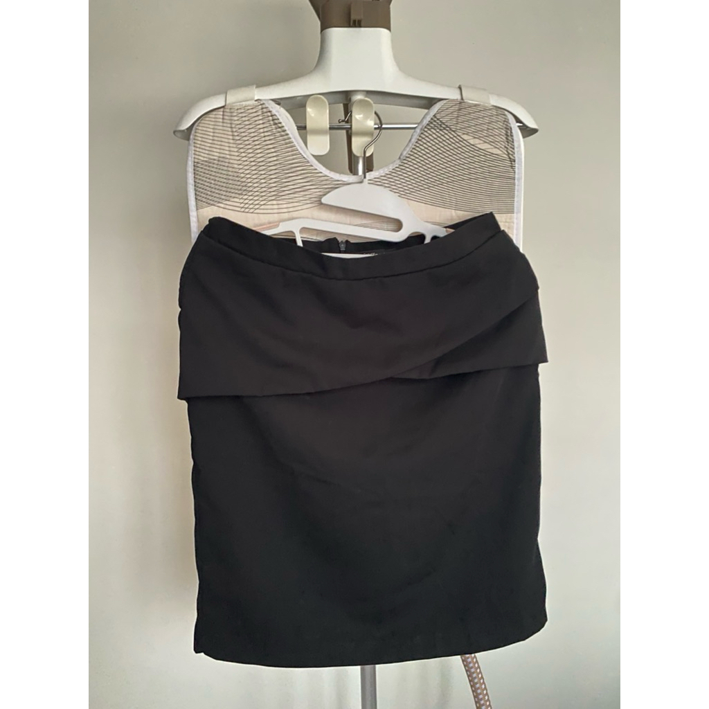 (PRELOVED) EPRISE SKIRT