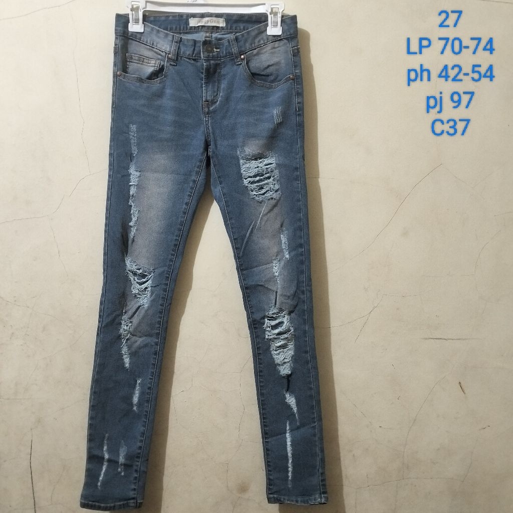 Celana jeans wanita C37