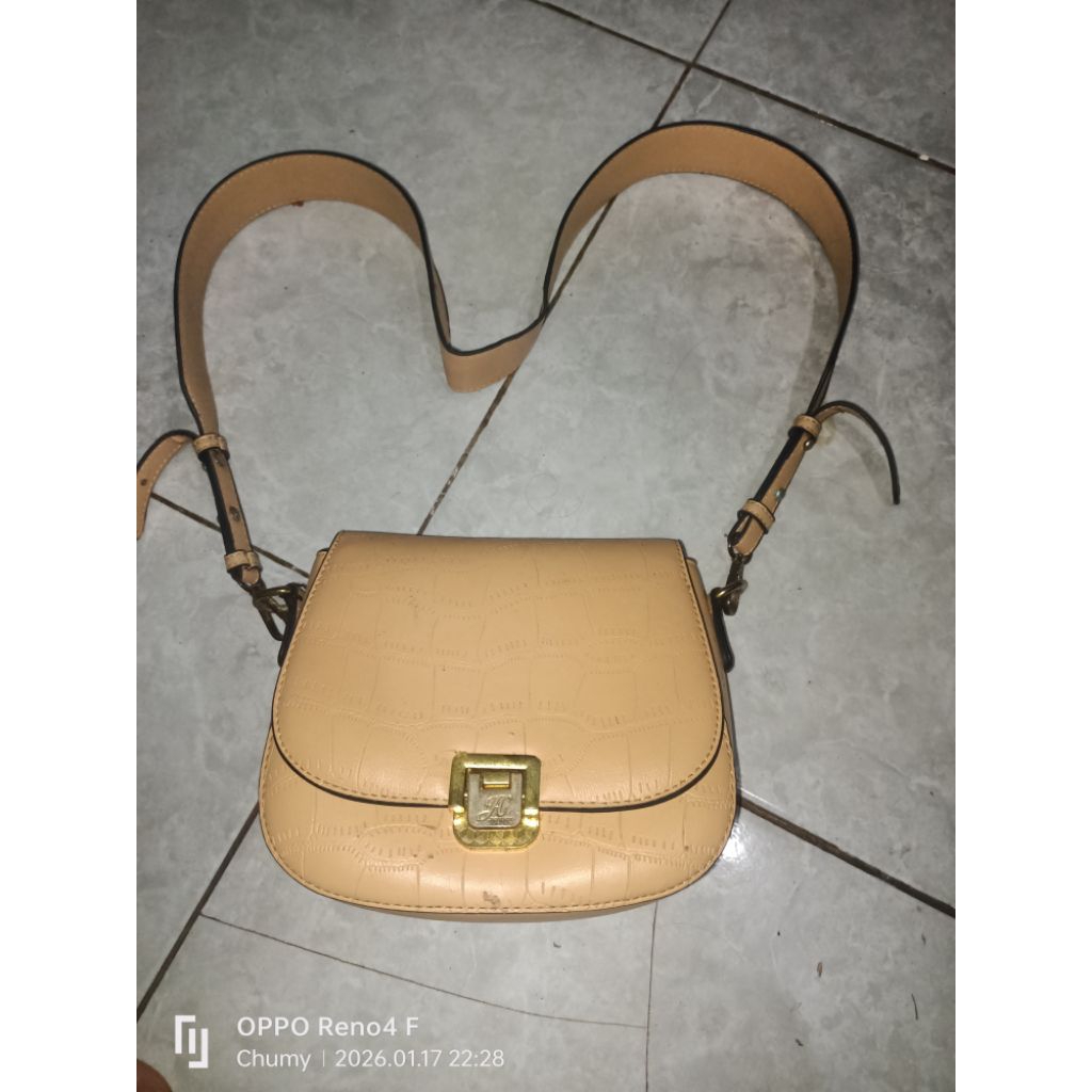 Preloved Tas Slempang JH Lecet Dikit