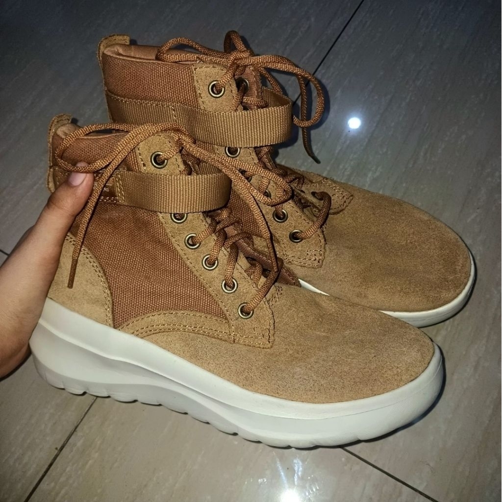 Skechers Skyhigh Ultra Chestnut Suede Ankle Boots | Sepatu Cokelat Coklat Tali Sneakers Brown Cream 