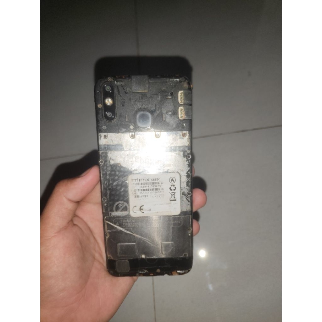 Infinix smart 4 mati total hp sesuai foto dan masih segel baut atas bawah