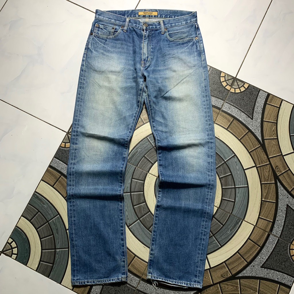 Longpants Jeans Uniqlo S-002 Regular Straight size 33