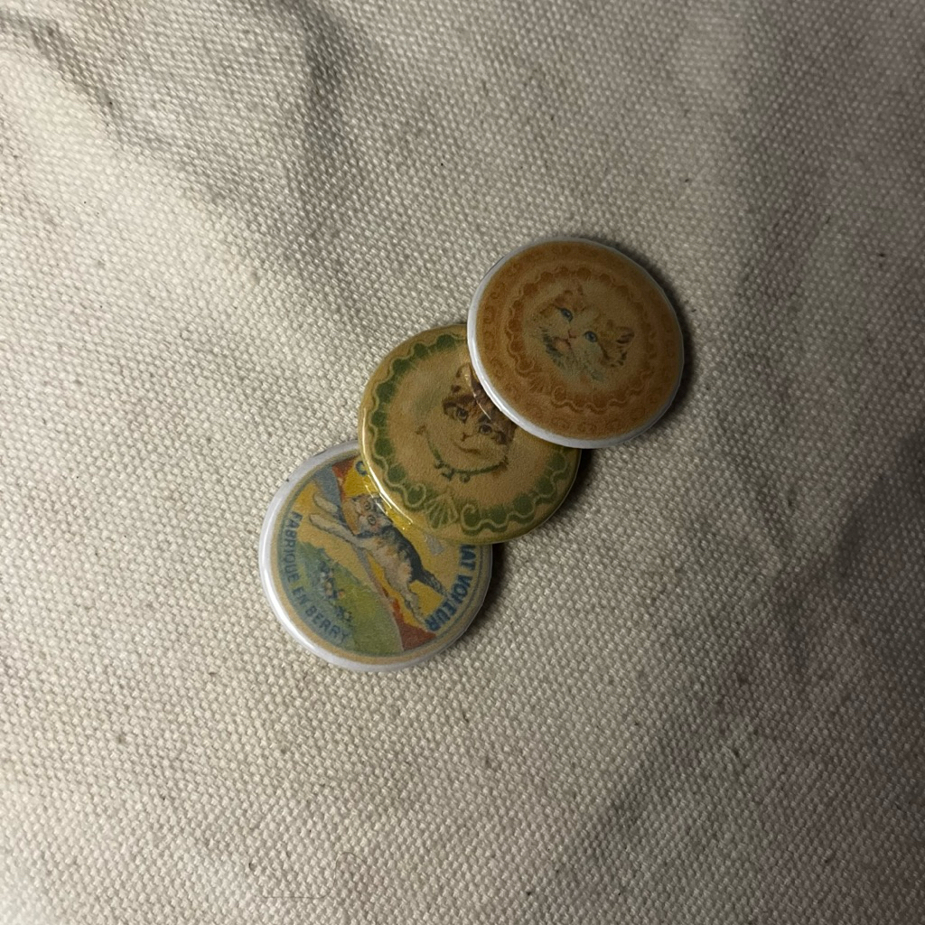 Pin Kucing Vintage Classic bels.trinket | Retro Antique Cat Button