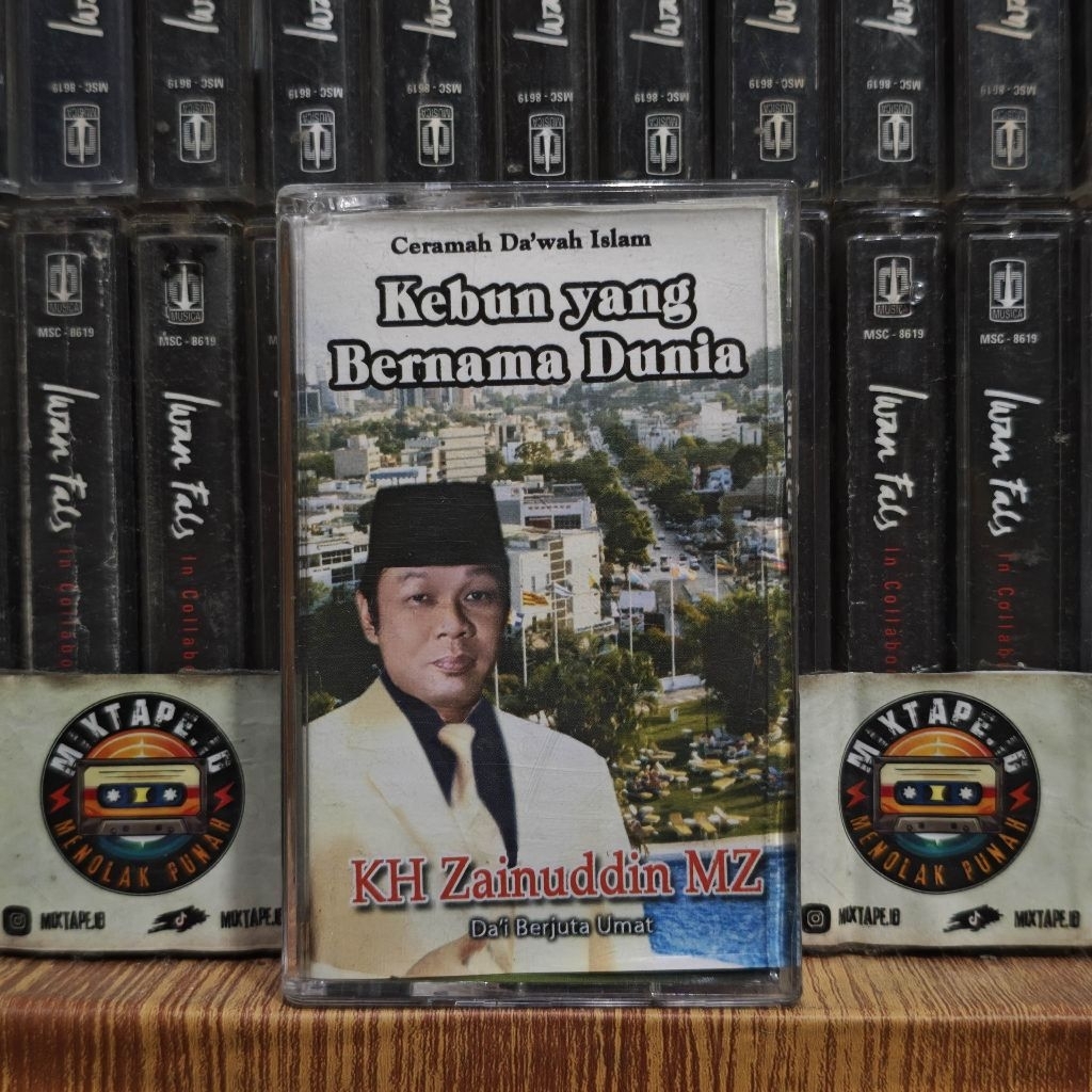 Kaset - KH. Zainuddin MZ - Kebun Yang Bernama Dunia - Kaset Pita - Radio Tape - Radio - Pemutar Kase