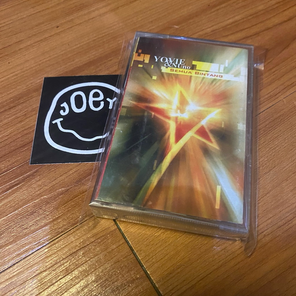 kaset yovie and nuno - semua bintang