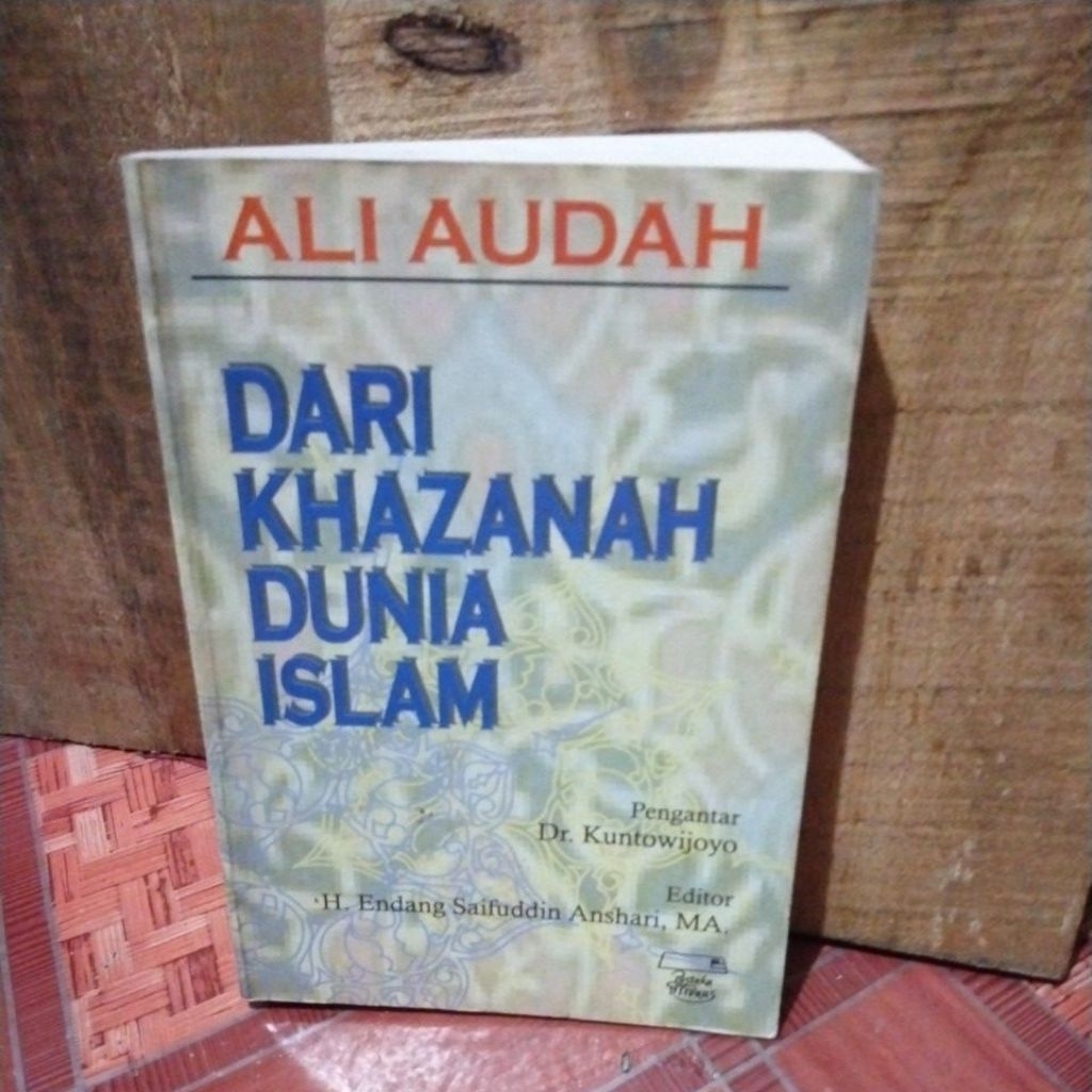 Dari Khazanah Dunia Islam Ali Audah
