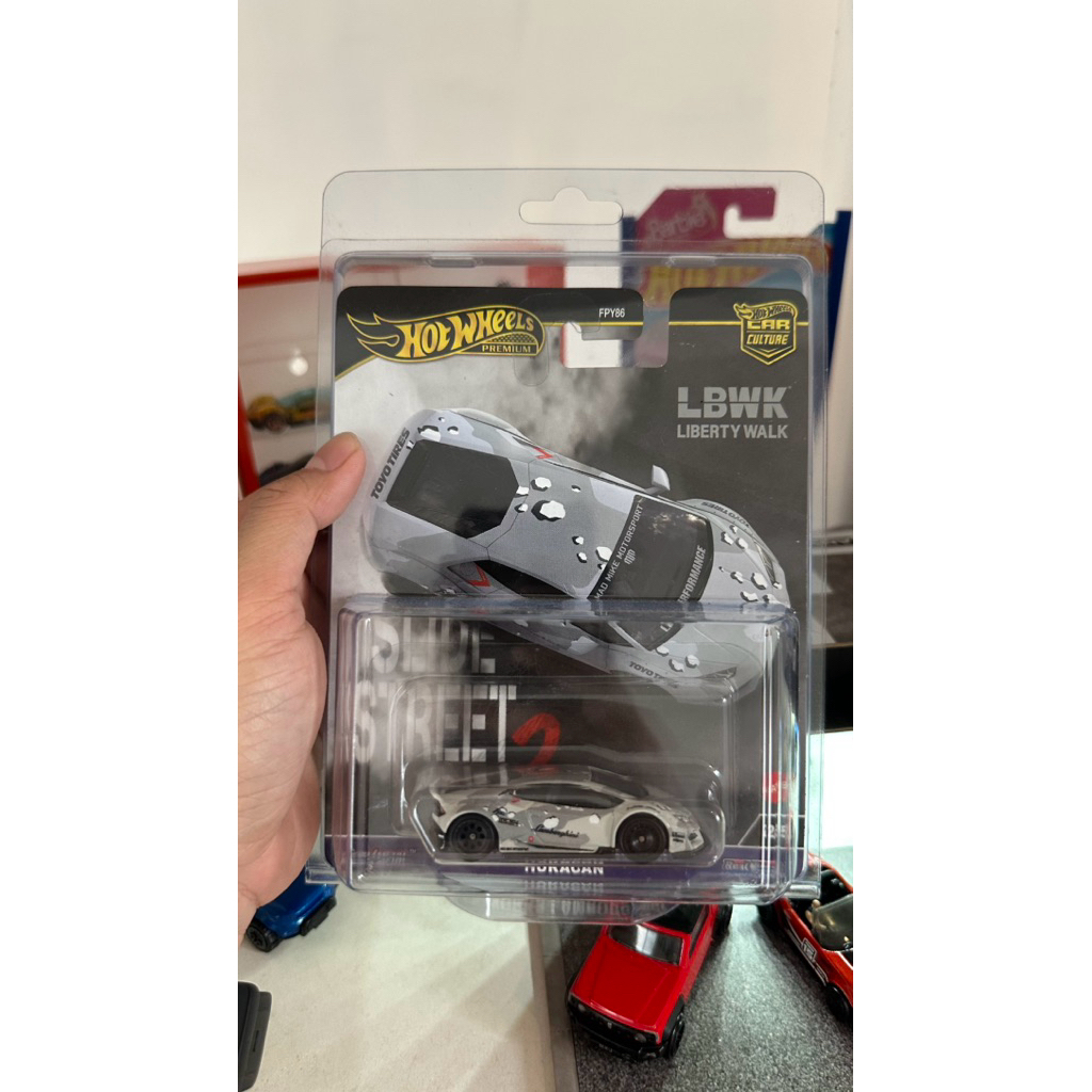 HOTWHEELS PREMIUM LAMBORGHINI HURACAN LWBK