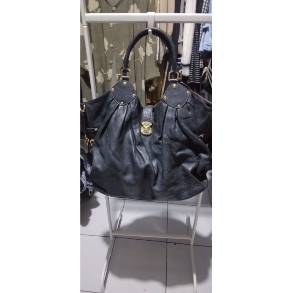 Preloved tas lv mahina