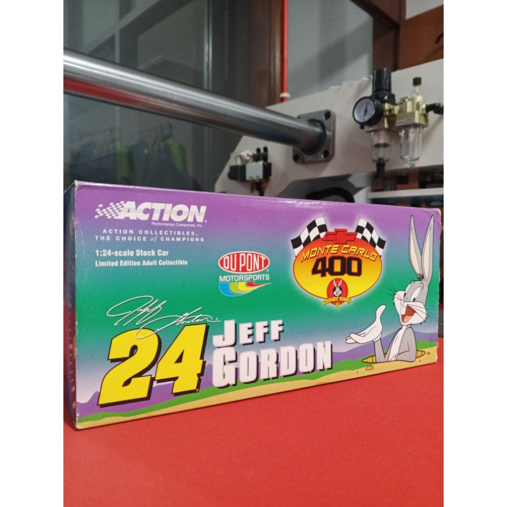 Diecast Nascar skala 1:24