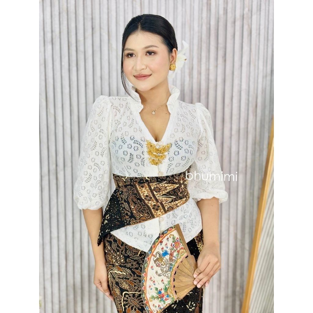 Kebaya jadi terbaru/ Kebaya Putih