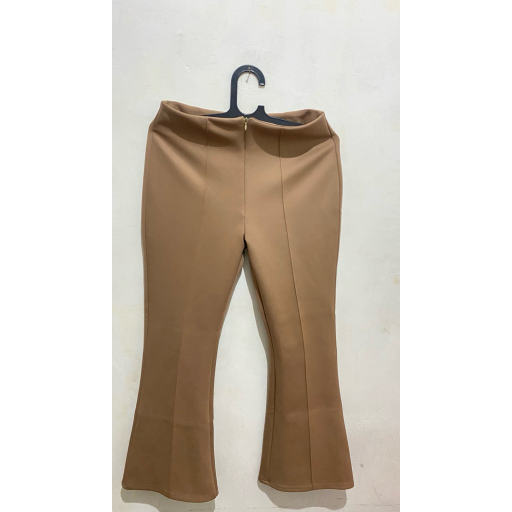 Preloved Celana Cutbray