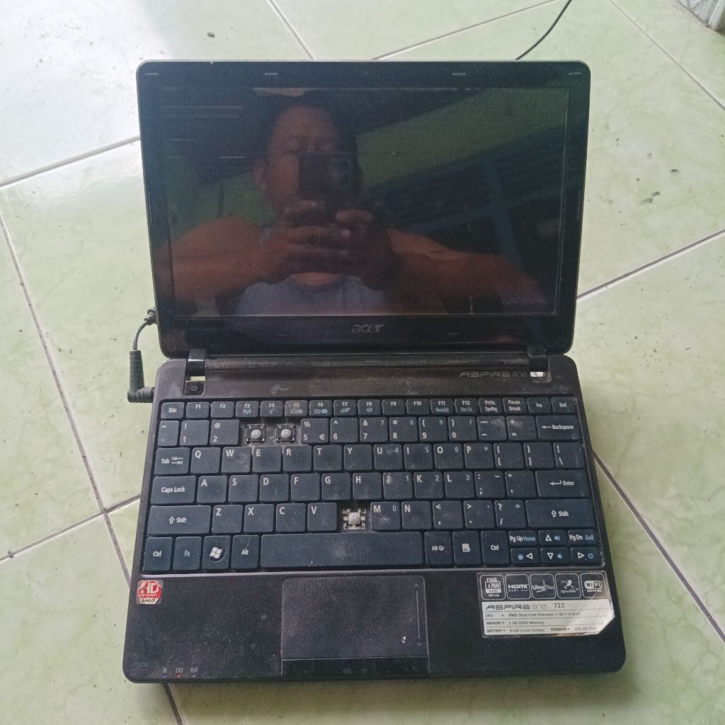 Acer 722 amd mobo dan casing