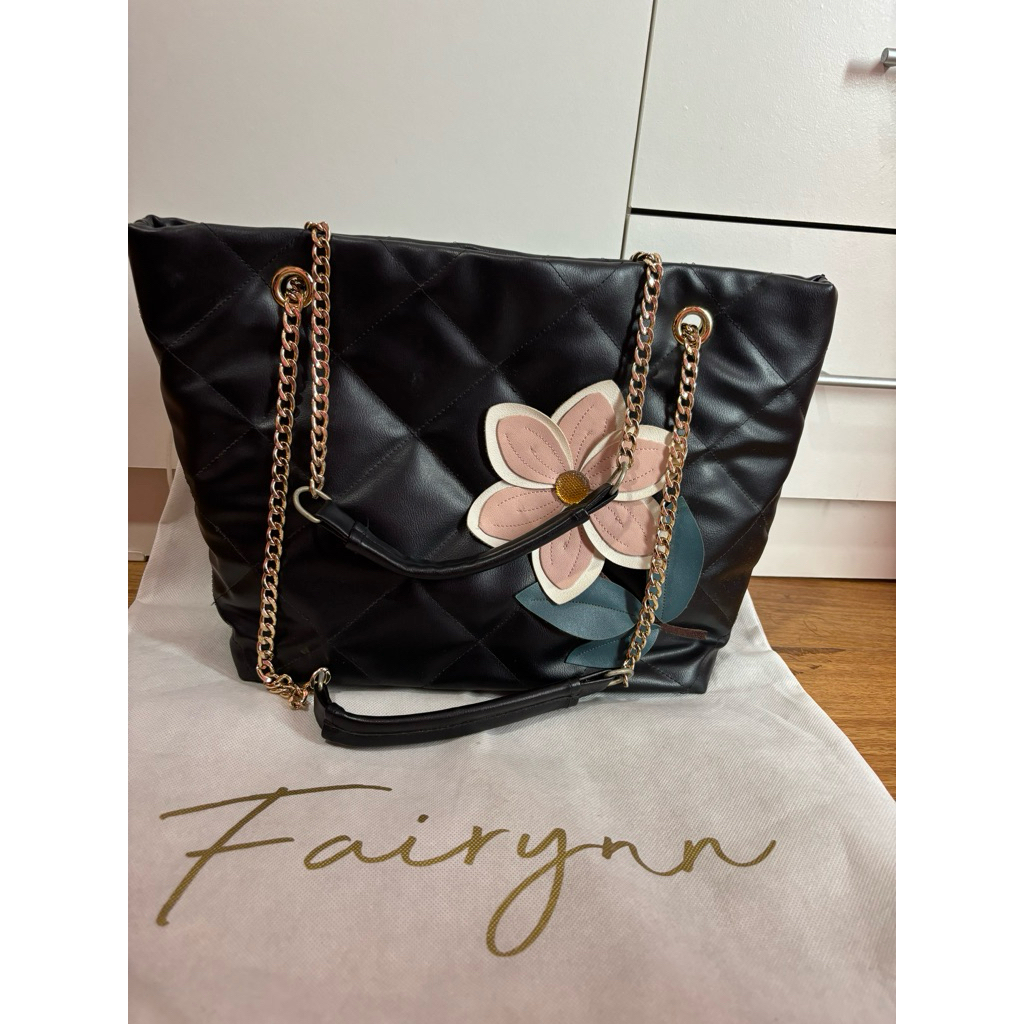PRELOVED TAS FAIRYNN