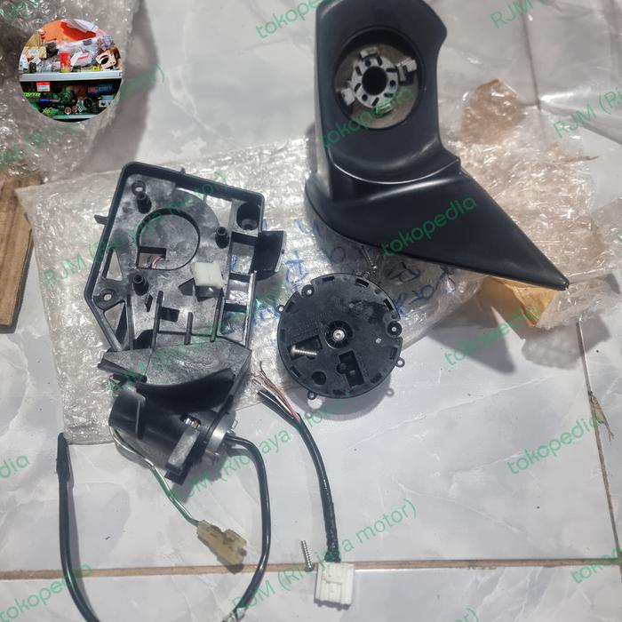 SPION KACA SPION FORD EVEREST KANAN 2007-2013