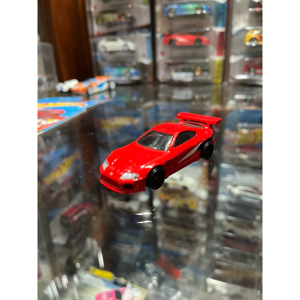 hot wheels toyota supra merah loose