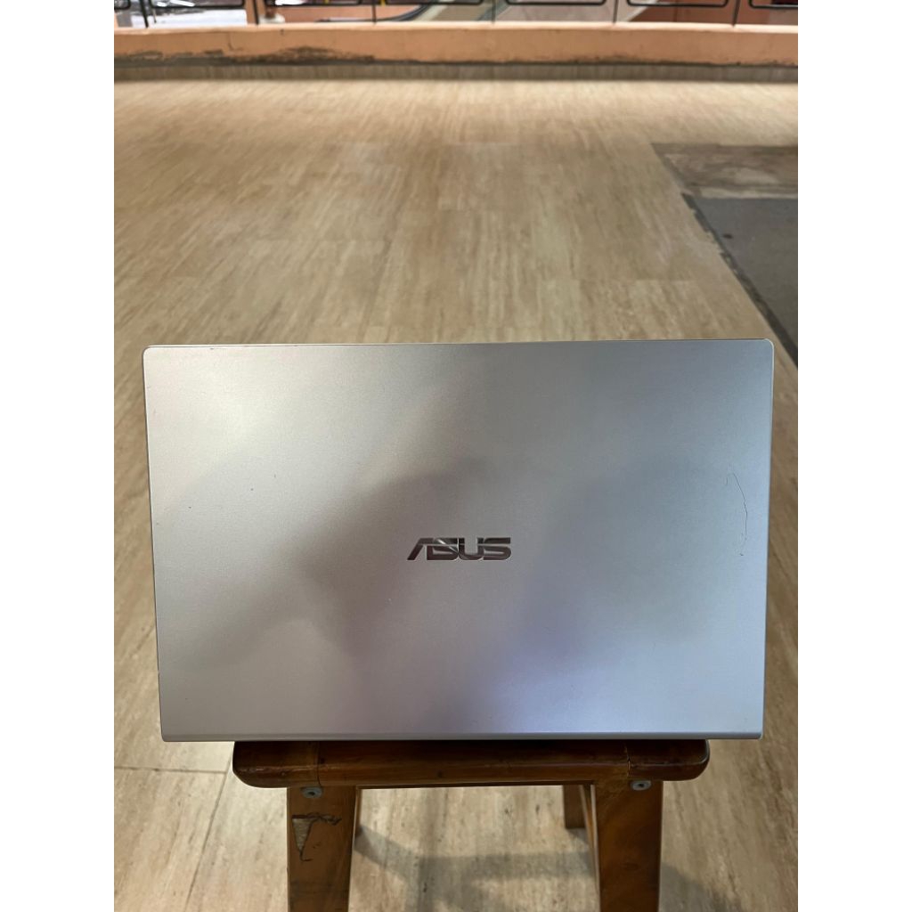 Asus vivobook X409UA silverIntel core i3 gen 7 Ram 8GBSsd 512GB Nvme