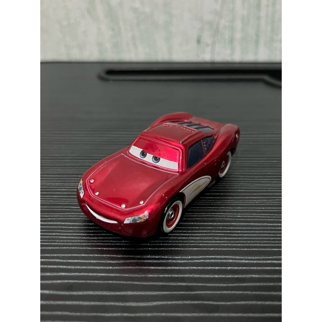 diecast cruiisin Lightning mcQueen (lose)