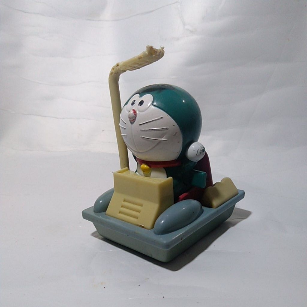 Mainan McDonald/MCD Figure Doraemon  2011 (Doraemon Time Machine) Minus