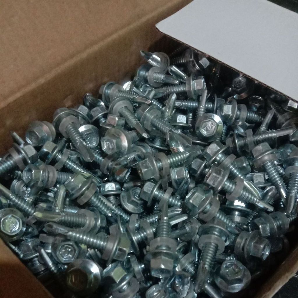 baut rofing baja ringan 1dus(600biji) 3cm