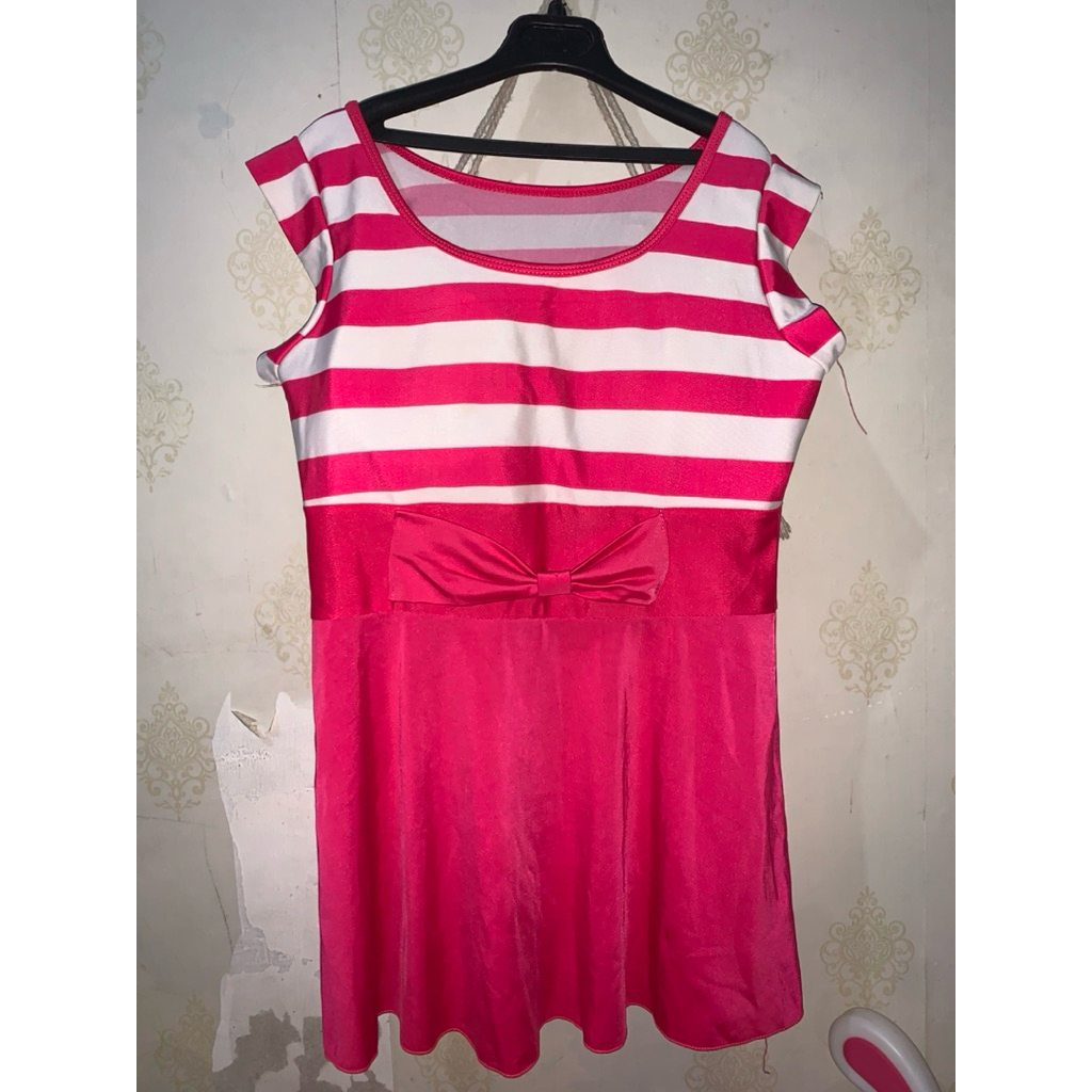 BAJU RENANG - SWIMSUIT WANITA REMAJA KE DEWASA BISA PAKAI- PRELOVED