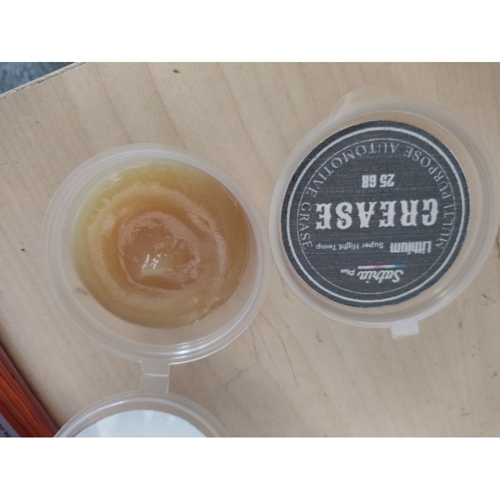 stempet / gemuk kemasan kecil