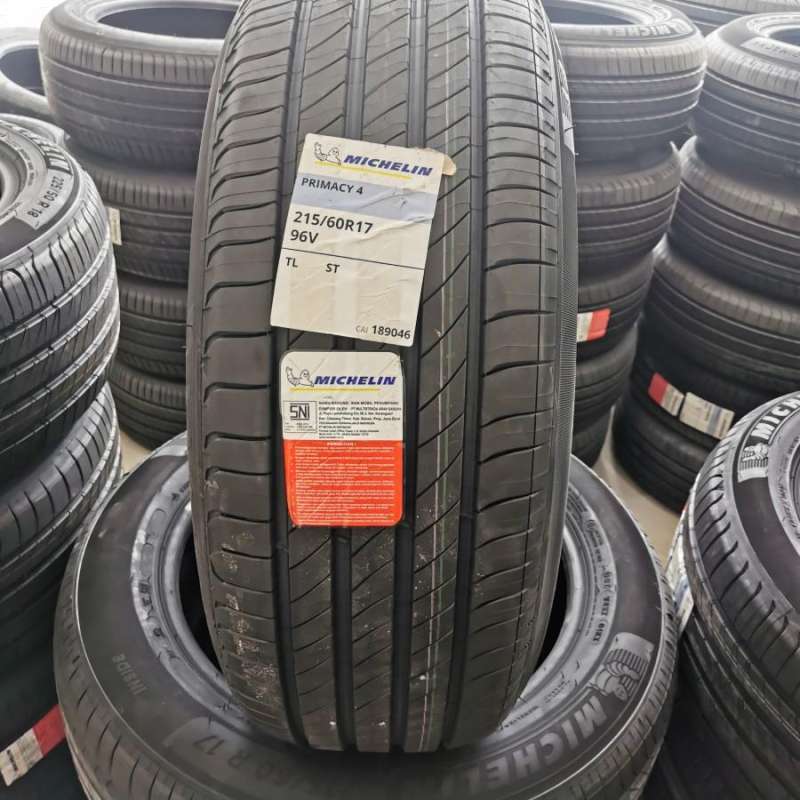 PROMO Michelin PRIMACY 4 ST 215/60 R17 - Ban Mobil