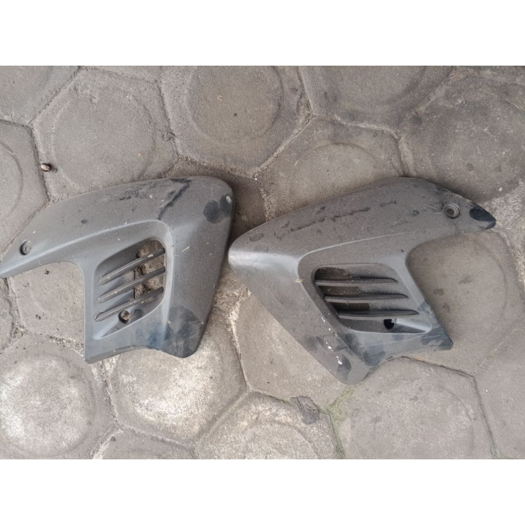 sayap , sirip tangki Tiger Revo batman