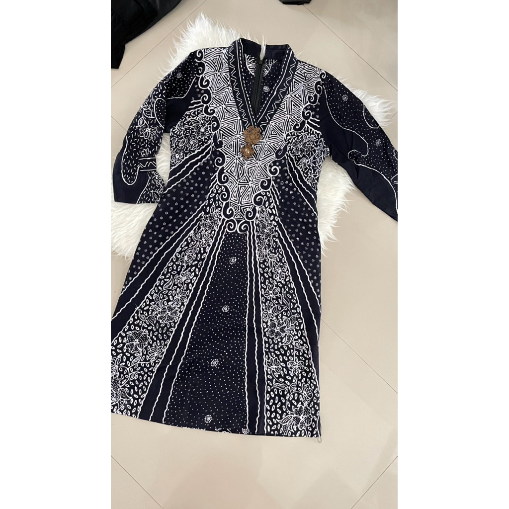 BATIK TULIS DRESS