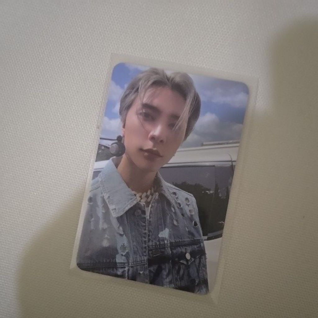 CLEARANCE SELL PHOTOCARD JOHNNY 2 BADDIES